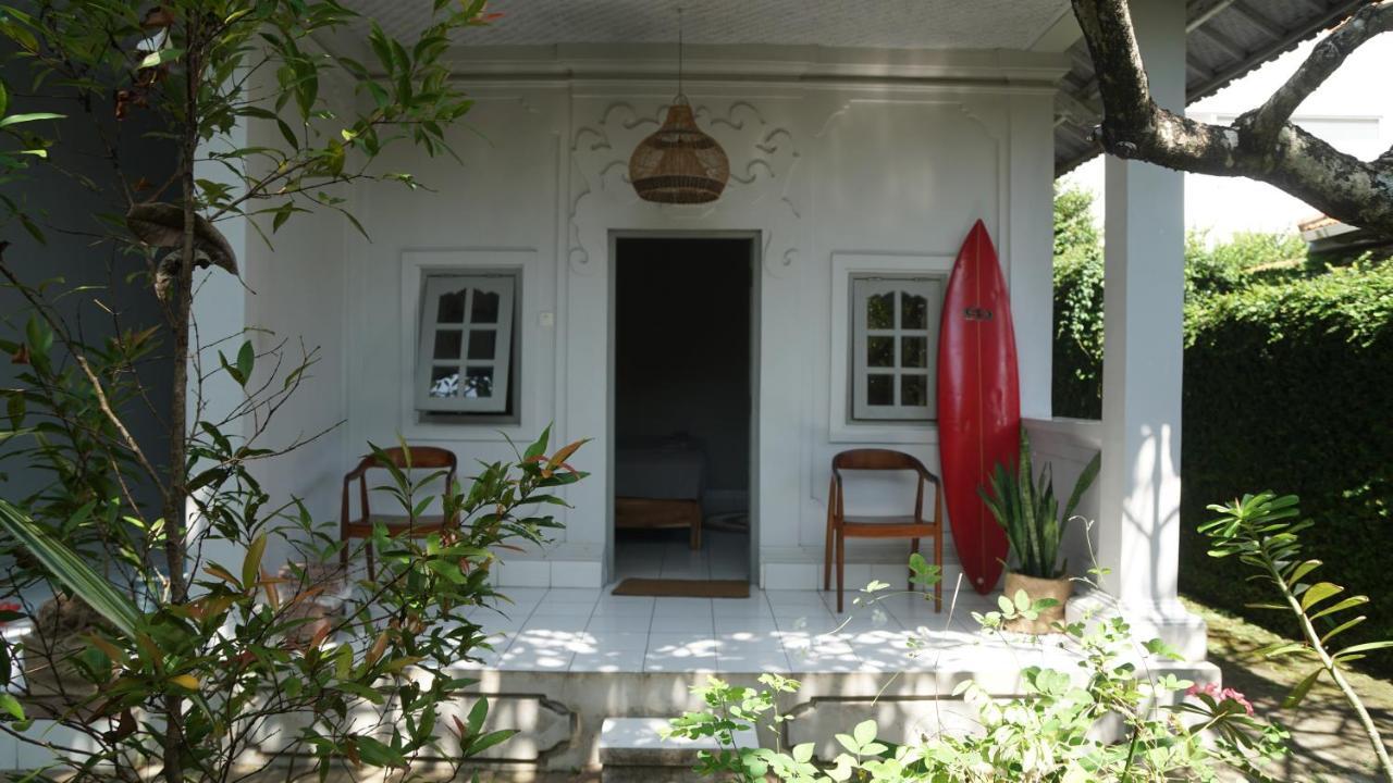 Endless Summer Surf Camp Kuta Kuta  Exterior photo